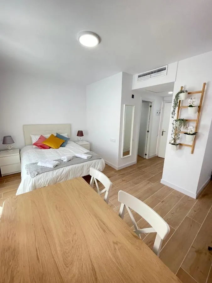 Resitur Luxury Suit 514 Sevilla Apartmán